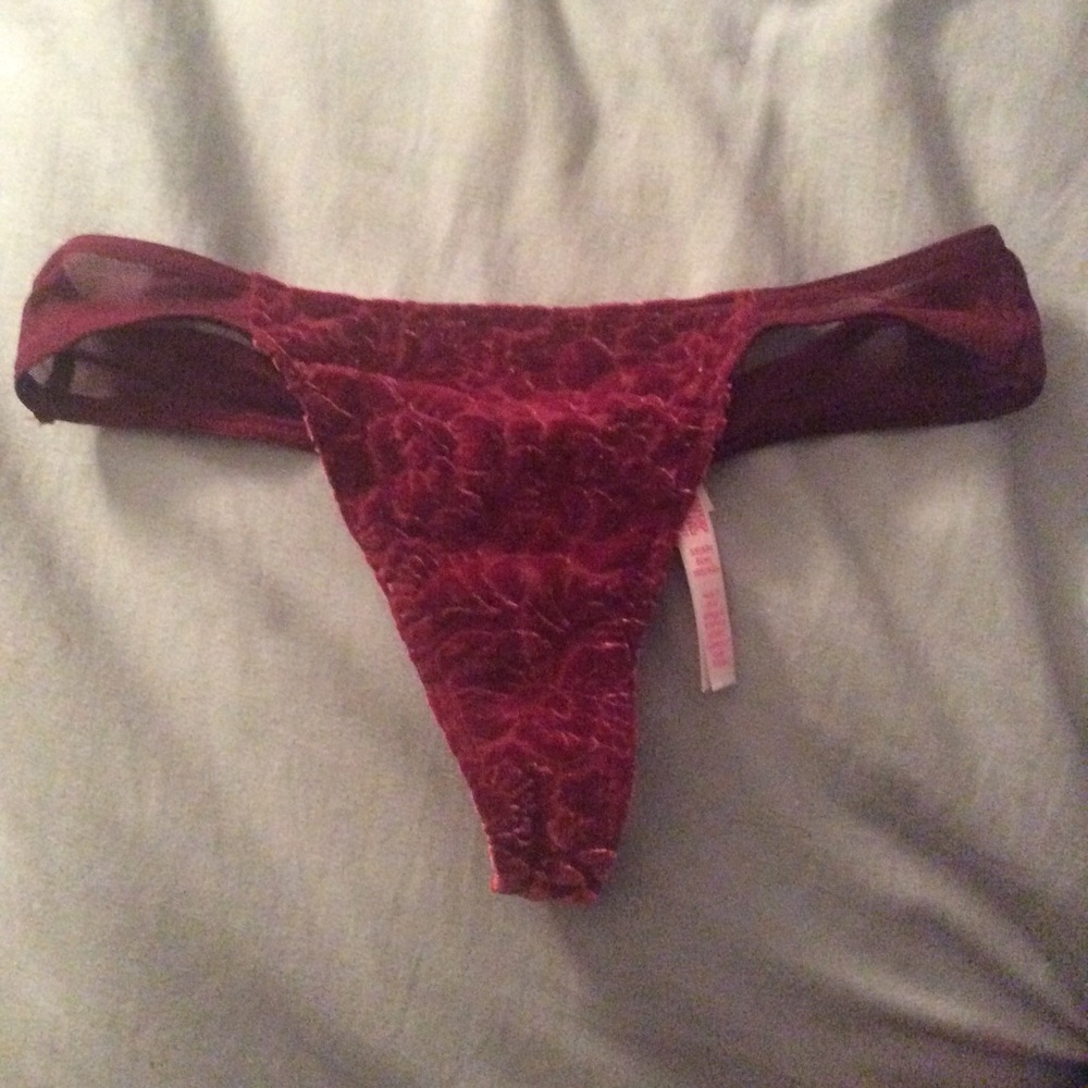 vs pink thong